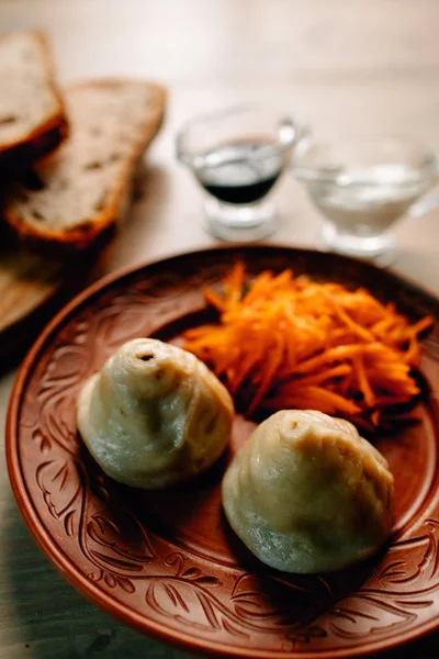 Comida Tradicional Mongol Mesa Madeira — Fotografia de Stock