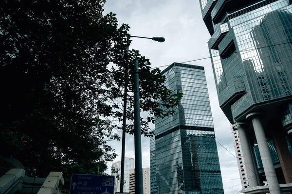 Vista Ángulo Bajo Del Paisaje Urbano Ciudad Hong Kong China — Foto de Stock