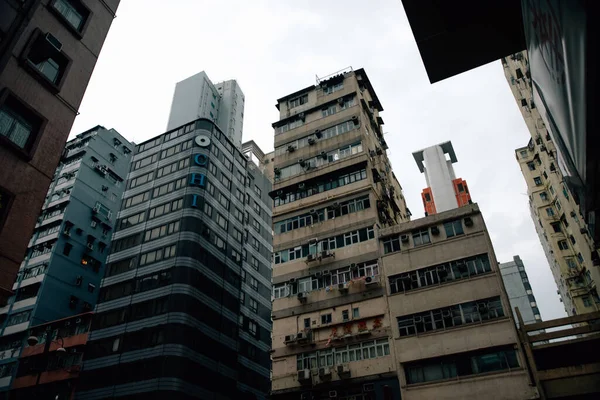 Vista Ángulo Bajo Del Paisaje Urbano Ciudad Hong Kong China —  Fotos de Stock