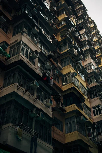 Niski Kąt Widzenia Miasta Hong Kong Krajobraz Miejski Chiny — Zdjęcie stockowe