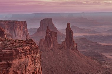 Canyonlands Milli Parkı gündoğumu