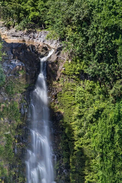 Scenic maui Waterfall — Stock Photo, Image