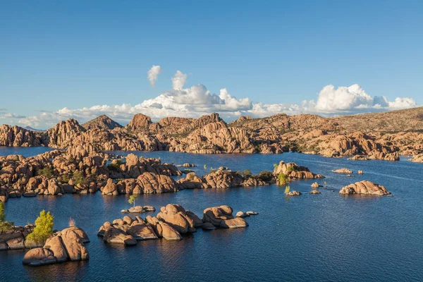 Schilderachtige watson lake prescott arizona — Stockfoto