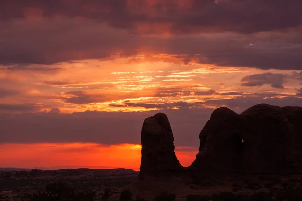 Pôr do sol em Arcos N.P. . — Fotografia de Stock