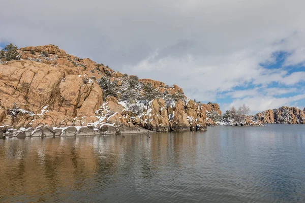 Paisaje Escénico Watson Lake Prescott Arizona Después Una Nieve Invierno —  Fotos de Stock