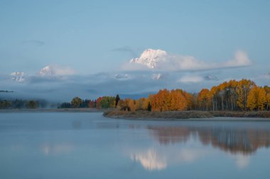 Tetons bir sonbahar yansıma Daybreak
