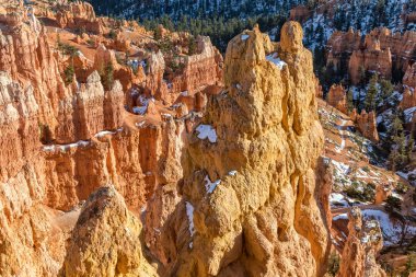 Bryce Canyon Utah, bir doğal kış manzarası