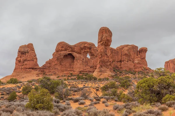 Utah Arches Ulusal Parkı Nın Engebeli Manzarası — Stok fotoğraf