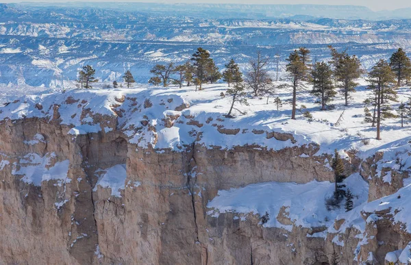 Bryce Canyon Ulusal Parkı Utah Kışın Manzaralı Bir Kar Manzarası — Stok fotoğraf