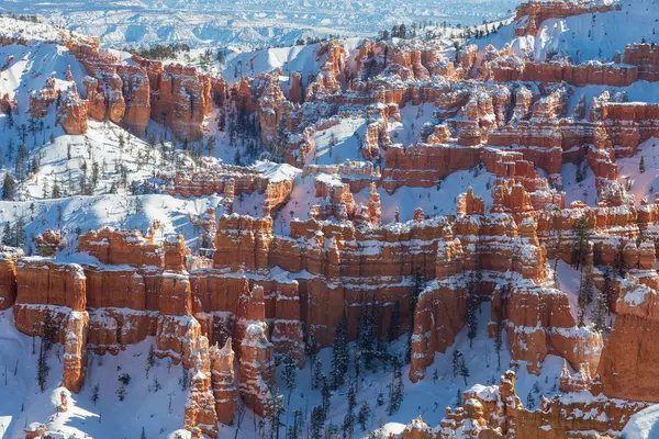 Scenic Bryce Canyon National Park Winter Landscape — 스톡 사진