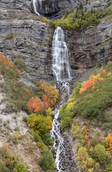 Malowniczy Krajobraz Welonu Ślubnego Spada Pobliżu Provo Utah Jesienią — Zdjęcie stockowe