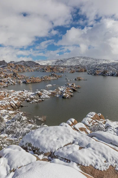 Красивый Пейзаж Уотсон Лейк Прескотт Аризона Зимой — стоковое фото