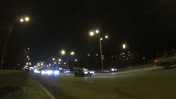 4 38402160 nachtbeeld stad met de auto. Time-lapse — Stockvideo