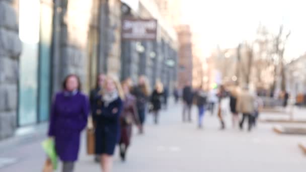 Gente en la calle. 4K (3840x2160) Escena borrosa — Vídeos de Stock