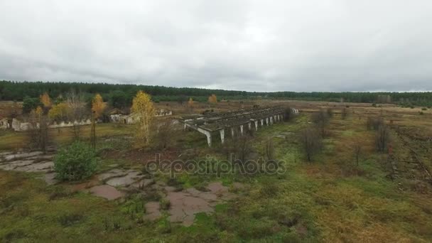 Antenn Kastat Med Förstörda Strukturer Chernobyl Område — Stockvideo