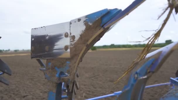 Metal Ploughshare Plough Field Agriculture Area Preparation Harvest Steady Shot — Stock Video