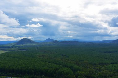 Cam ev Dağları Milli Parkı peyzaj, Queensland, Avustralya