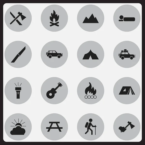 Conjunto de 16 iconos de viaje editables. Incluye símbolos como Blaze, Linterna, Ax y más. Puede ser utilizado para el diseño de la tela, móvil, interfaz de usuario e infografía . — Vector de stock