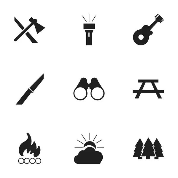 Conjunto de 9 Ícones de acampamento editáveis. Inclui símbolos como chama, lanterna, pinheiro e muito mais. Pode ser usado para Web, Mobile, UI e design infográfico . — Vetor de Stock