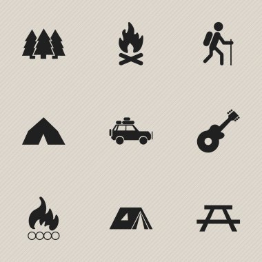 9 düzenlenebilir seyahat simgeler kümesi. Barınak, ateş, çadır ve daha fazla gibi simgeler içerir. Web, mobil, UI ve Infographic tasarımı için kullanılabilir.