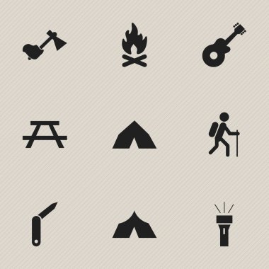 9 düzenlenebilir kamp simgeler kümesi. Ax, yürüyüş, Resepsiyon ve daha fazlası gibi simgeler içerir. Web, mobil, UI ve Infographic tasarımı için kullanılabilir.