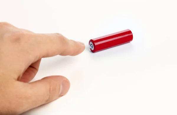 Красный аккумулятор крупным планом — стоковое фото