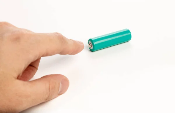Eine grüne Batterie — Stockfoto