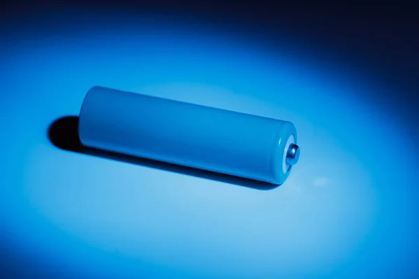 Bateria em tom azul — Fotografia de Stock