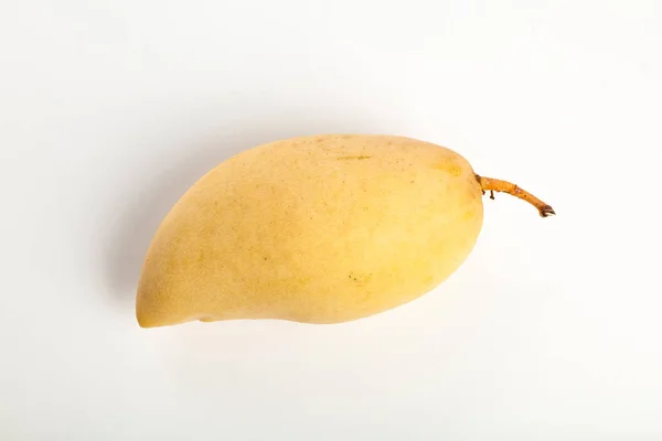 Färska gula mango — Stockfoto