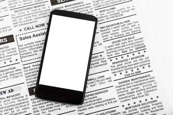 Fake-Zeitung und Smartphone — Stockfoto