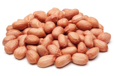 Beyaz üzerine izole edilmiş fıstıklar.