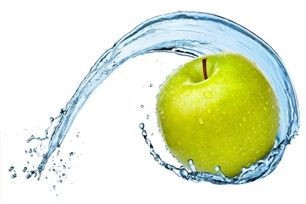 Zielone jabłko w plusk wody. — Zdjęcie stockowe