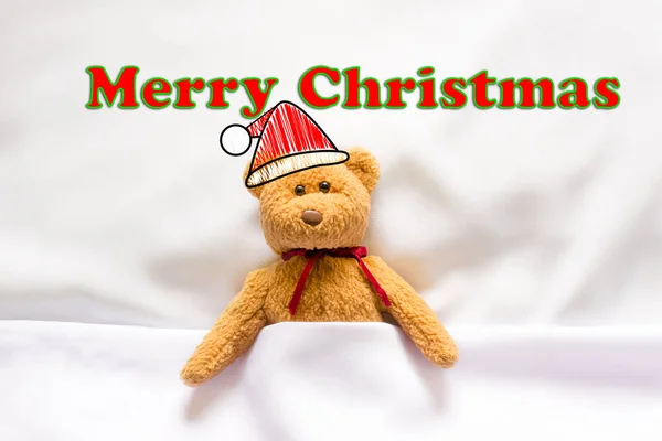 Oso de peluche con símbolo de llamada y mensaje "Feliz Navidad " — Foto de Stock