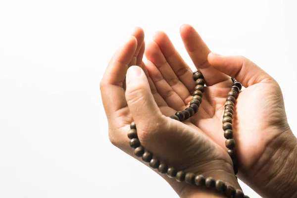 Religioso muçulmano homem rezando — Fotografia de Stock