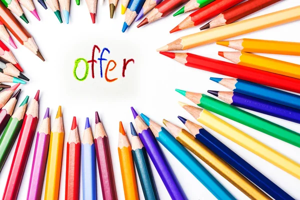 Offre dessin par crayons de couleur — Photo