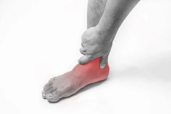 Cedera pergelangan kaki pada manusia Sakit kaki, nyeri sendi orang medis, nada mono highlight di pergelangan kaki — Stok Foto