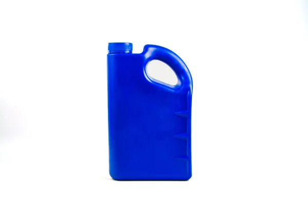 Contenedor de plástico para aceite de motor aislado, botella de aceite de coche — Foto de Stock