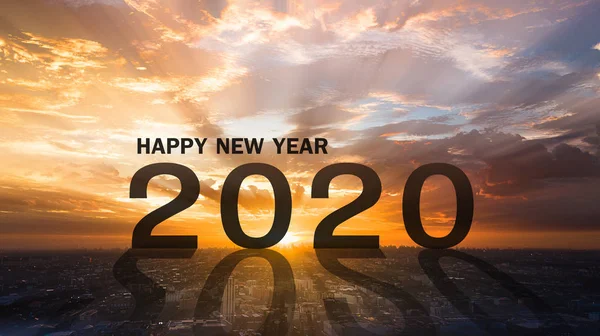 Ευτυχισμένο το νέο έτος 2020 δύο χιλιάδες είκοσι με ηλιοβασίλεμα το πρωί — Φωτογραφία Αρχείου