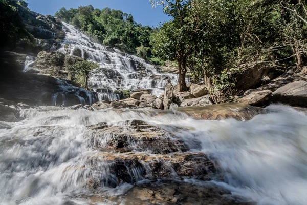 Cascada de Mae Ya en Chang Mai Tailandia — Foto de Stock