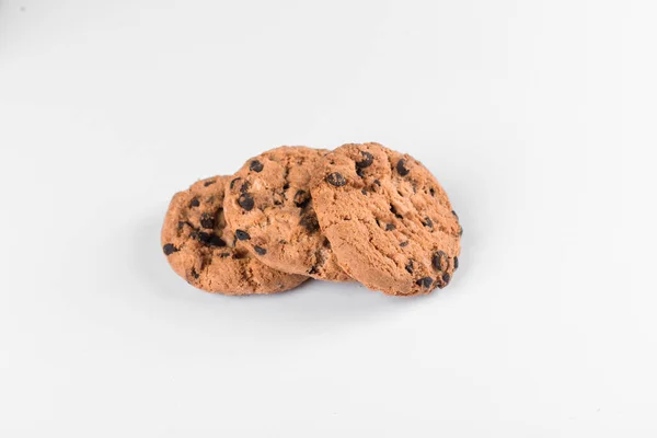 Biscoitos de aveia isolados em branco — Fotografia de Stock