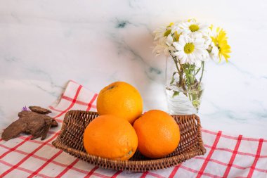 Havluda portakallar var.