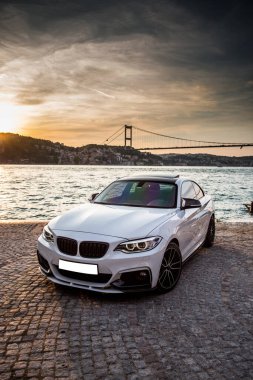 Limanda gümüş renkli modern tasarım spor coupe