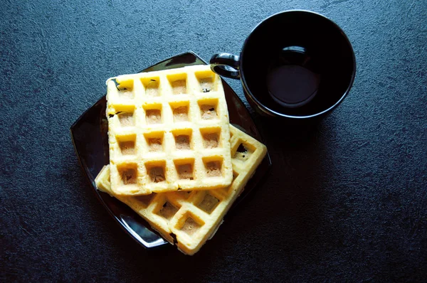 Delicious waffle on a plate with the cup, — Stock Photo, Image