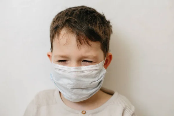 Crying Toddler Boy Medical Mask Face Covid 2019 Corona Virus — Stock Photo, Image