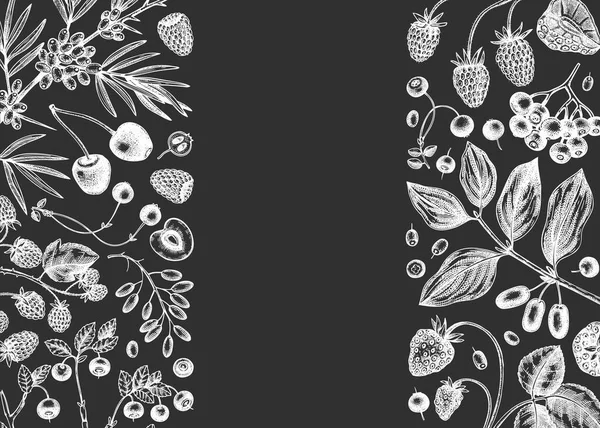 手描きのベリーグリーティングカードや刻まれたスタイルの招待状 野生の果実と花のフレームのデザイン 手描き ヴィンテージの森の植物スケッチ 夏の果実概要 健康食品成分 — ストックベクタ
