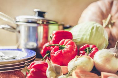 Sebze tabak ve Tencere Seti