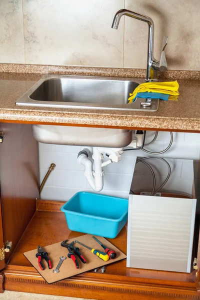 Modern mutfak inşa yıkama tamir