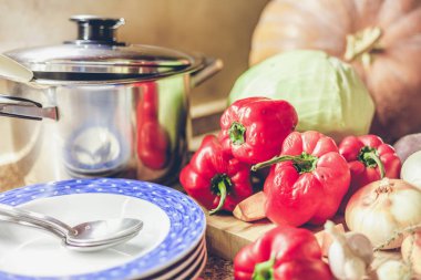 Sebze tabak ve Tencere Seti