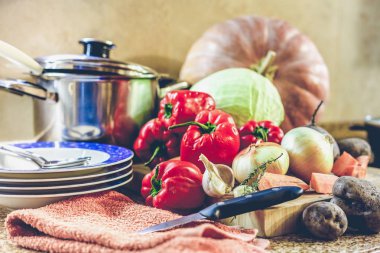 Sebze tabak ve Tencere Seti