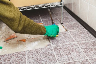 Yükseltilmiş Döşeme Oluşturucusu uğraşıyormuş